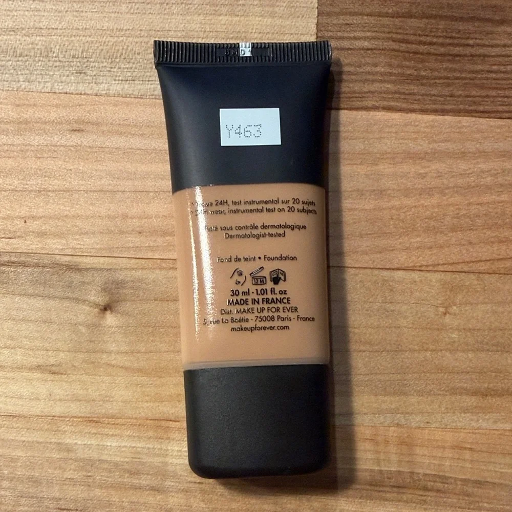 Makeup Forever Matte Velvet Skin Foundation - Warm Beige Tone Y463 - NEVER USED
